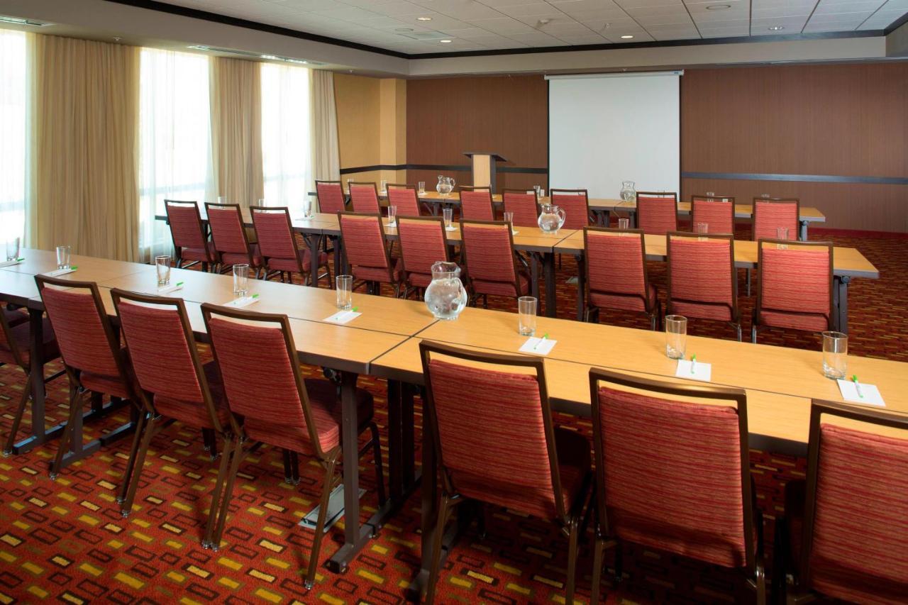 Courtyard By Marriott Dallas Midlothian At Midlothian Conference Center Екстер'єр фото