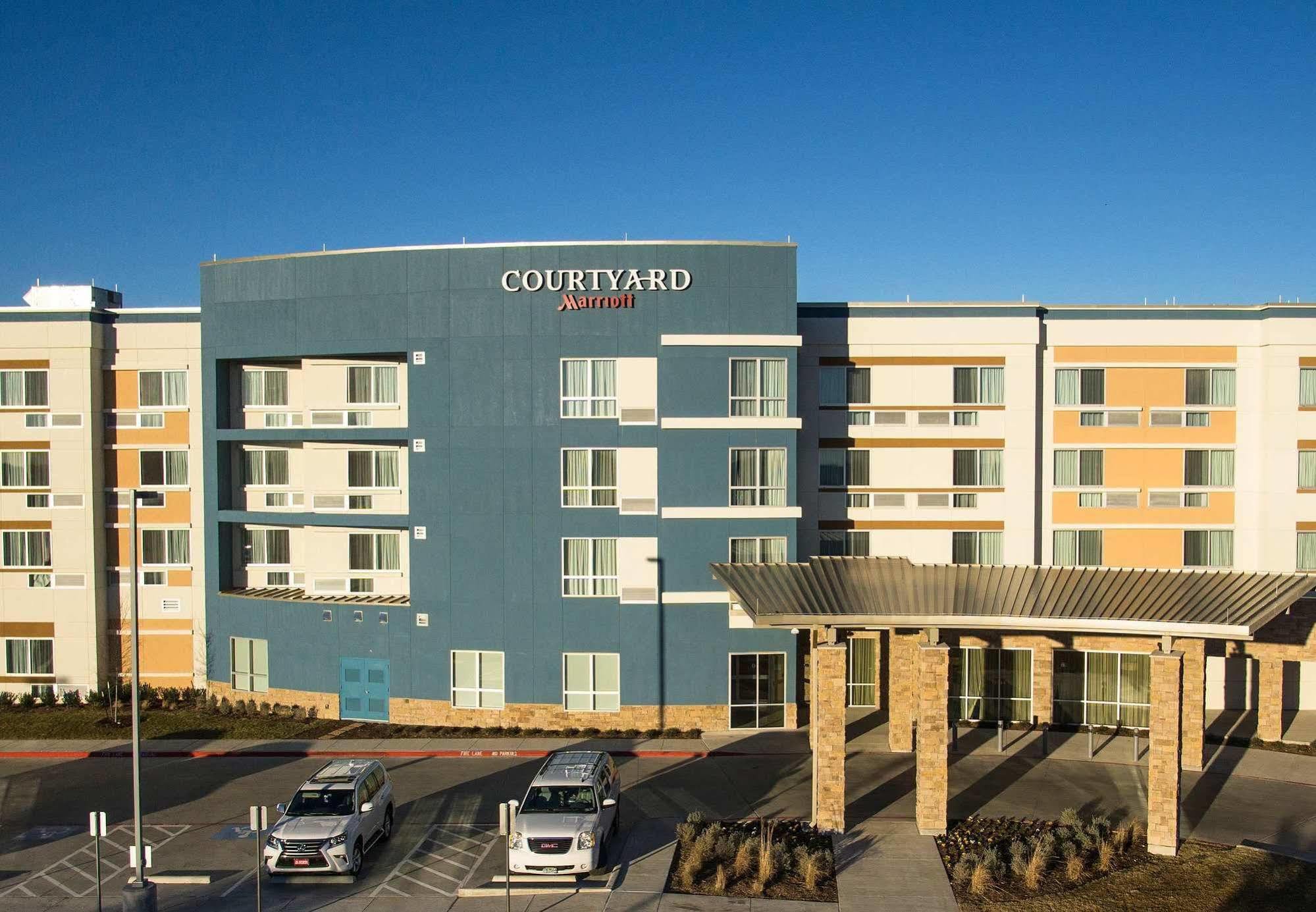 Courtyard By Marriott Dallas Midlothian At Midlothian Conference Center Екстер'єр фото